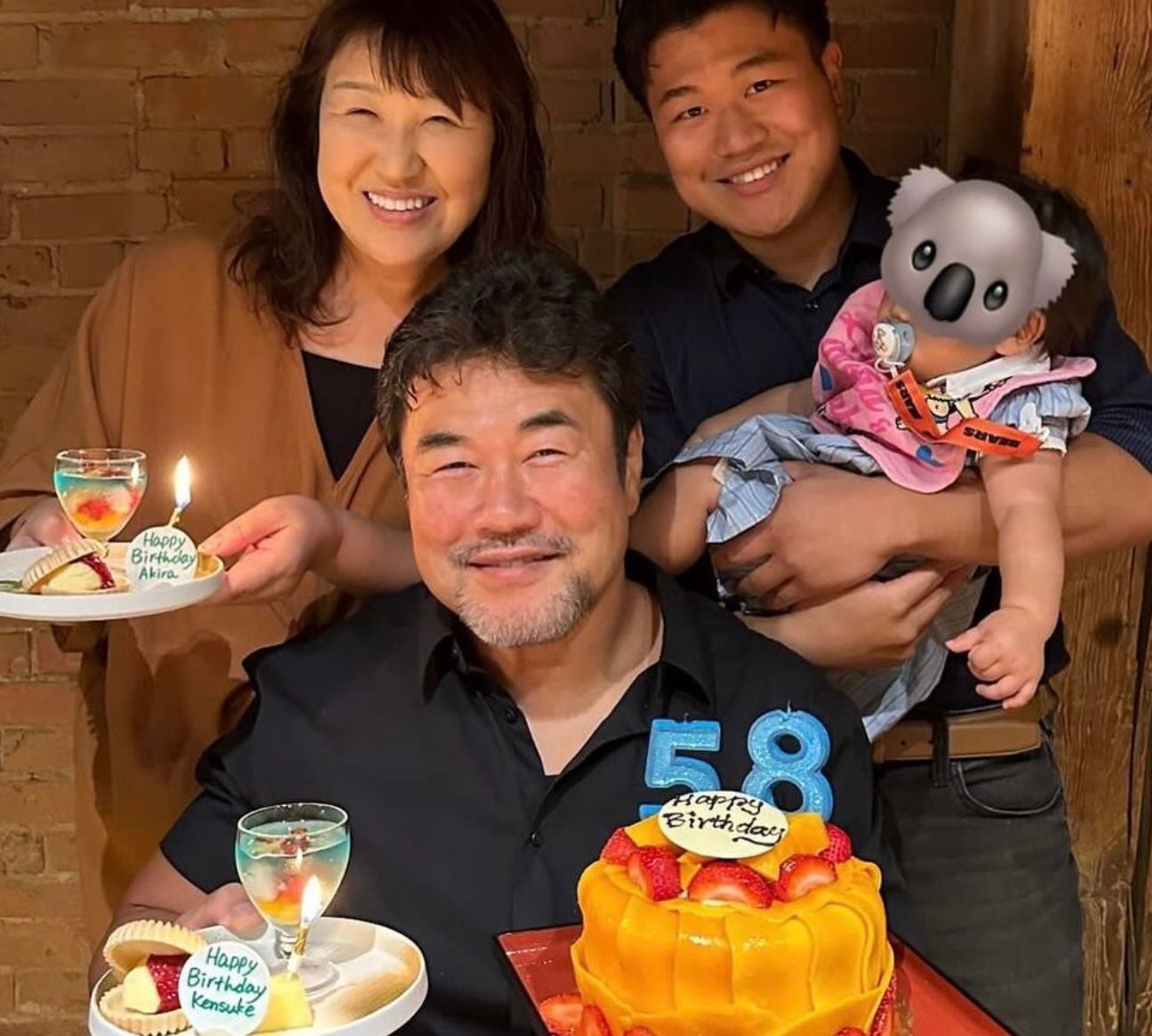 「〇〇一家」が微笑ましすぎる家族写真を公開！？