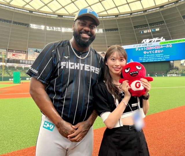 「デカい！」モー娘。牧野真莉愛とあの選手との2Sがインパクト大！