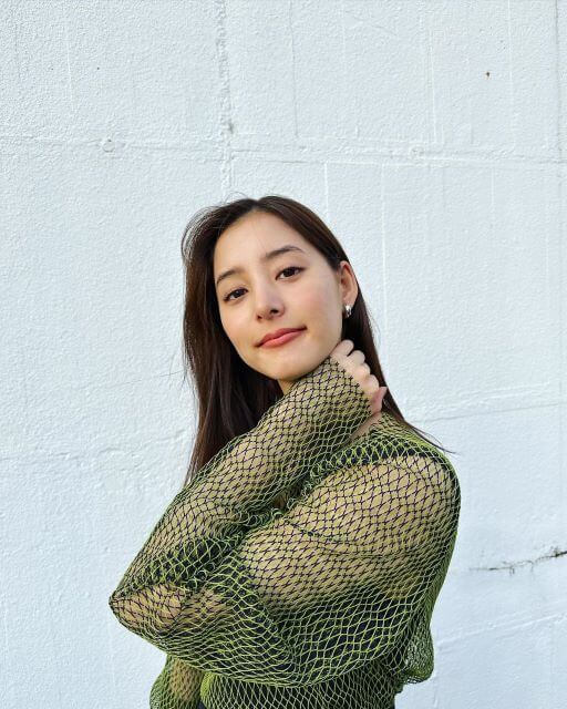 新木優子が最新ショットを公開📸可愛すぎる姿にファン悶絶💖