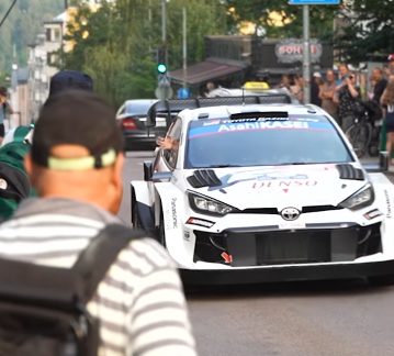 地元熱狂！トヨタ勢が“英雄”として登場、ラリーフィンランド初日から大歓声