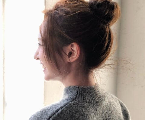 MADEIN・MASHIRO 可愛らしいお団子ヘアの最新ショットを公開！