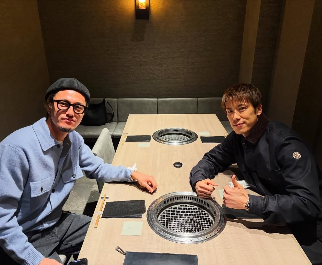 実現したサッカー談義…林陵平×鈴木優磨の食事ショットに反響