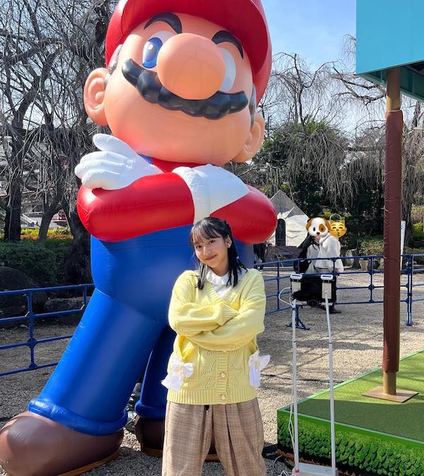 山之内すずがUSJのイベントに参加！ドンキーコングのモノマネも！？