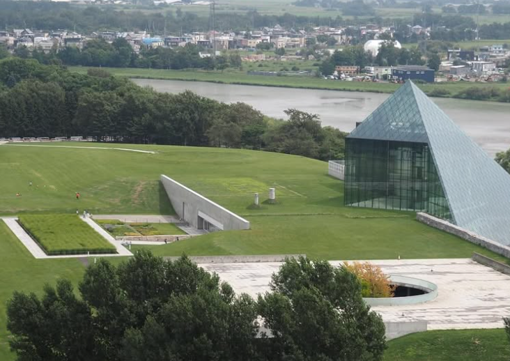 癒しの瞬間！元なでしこ松原有沙、カメラ片手にモエレ沼公園へ