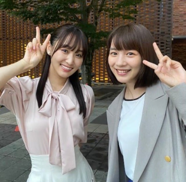 のん『幸せカナコの殺し屋生活』の素敵な仲間とツーショット！