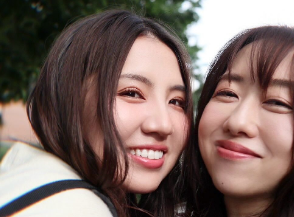 「本当に姉妹みたい！」あいり、阿部真央との再会に笑顔あふれるオフショット公開