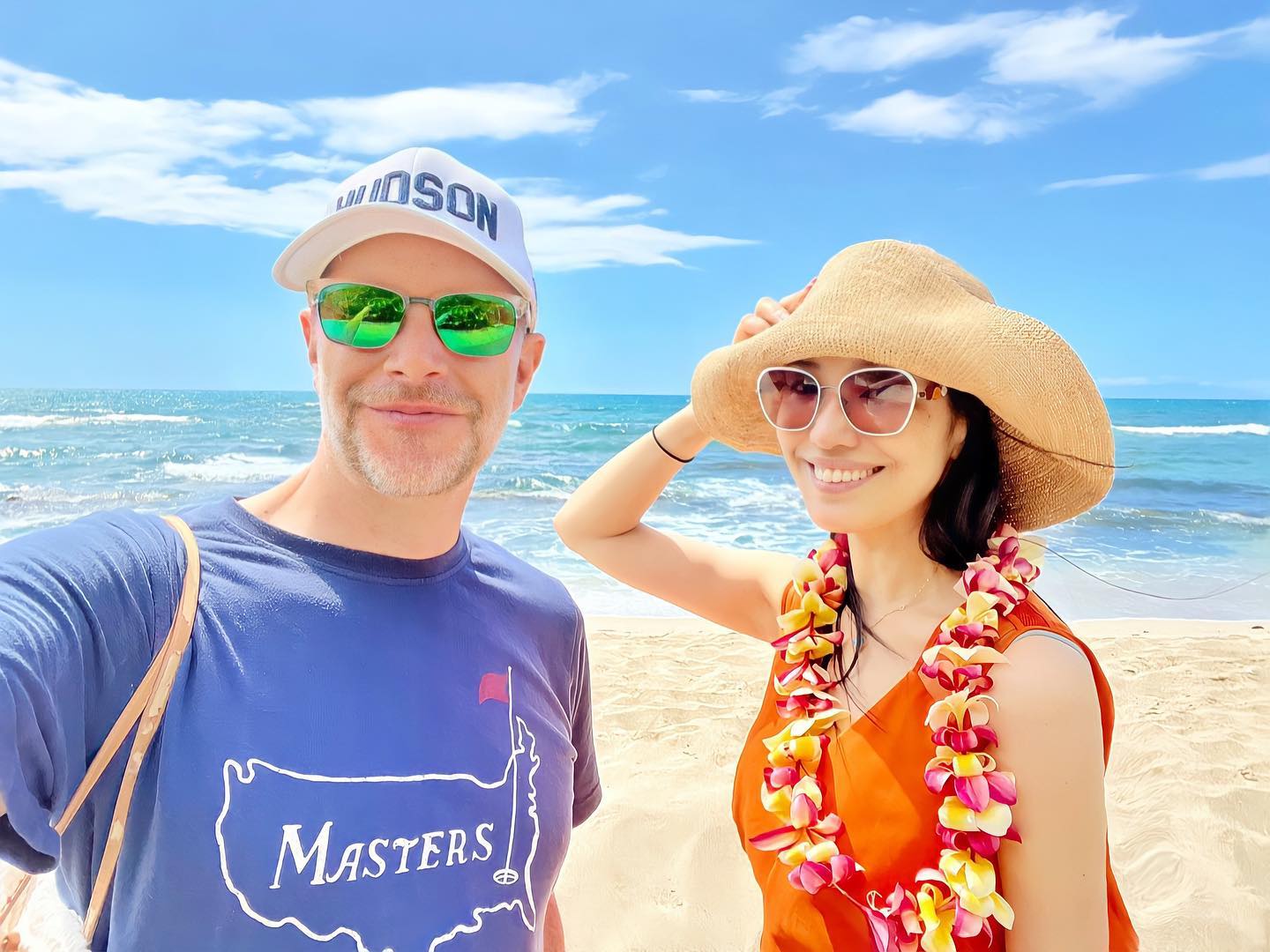 アンミカさん夫婦がバカンスに🌺🌴「ディズニーに出てくるカップルみたい👍️🥰💖」