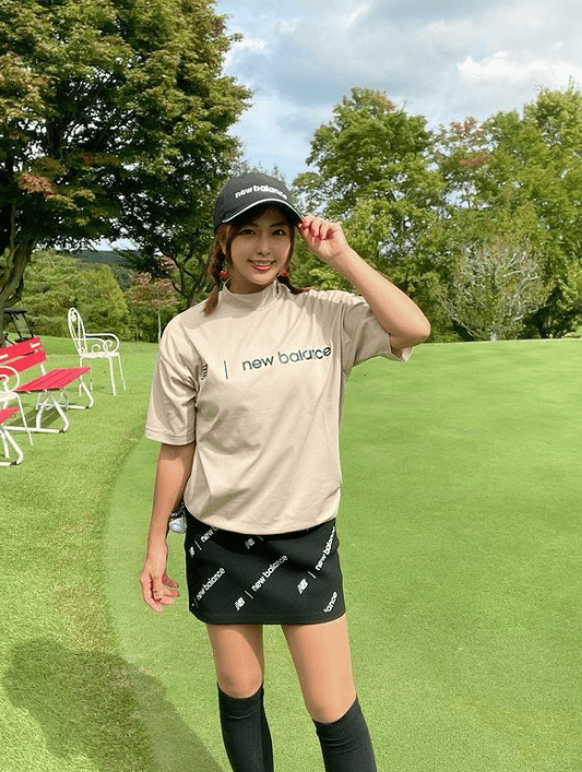 人気ゴルフ女子・あおい夏海、”グリーンに映える”ウェア姿が美しすぎると話題に！