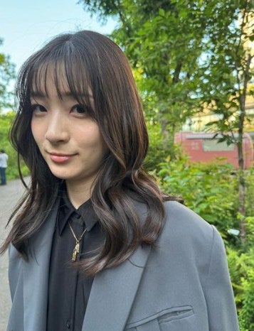 足立梨花 髪の巻き具合が爽やかすぎると話題に‼ファンの声続々