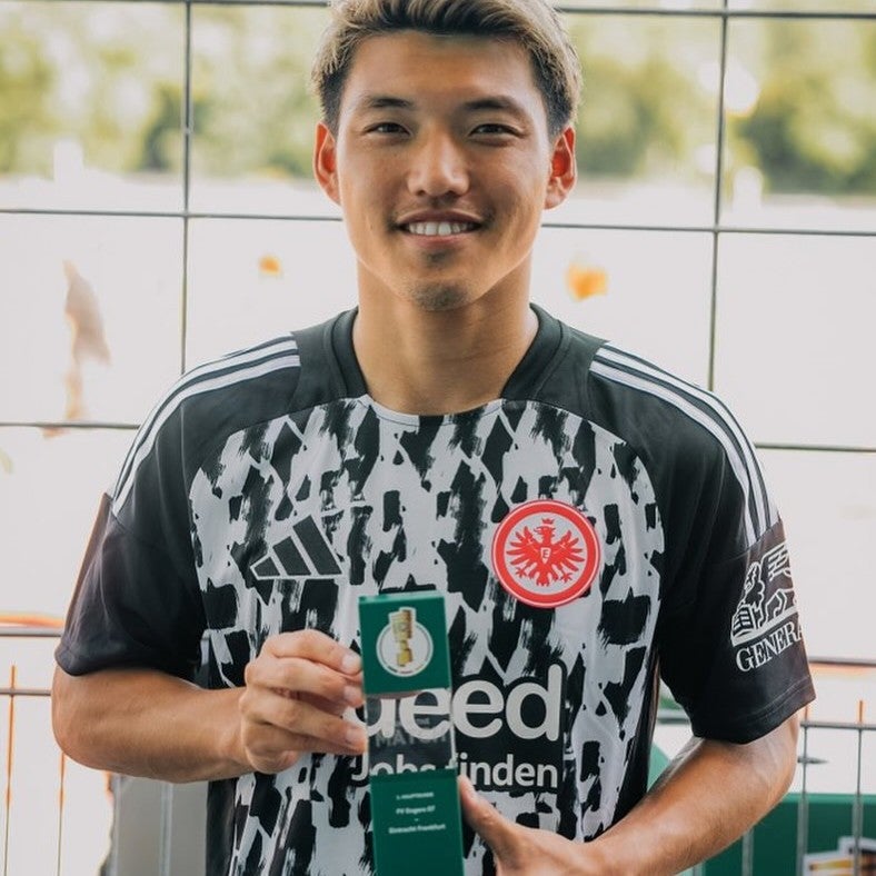 堂安律、新天地初戦で強烈 2ゴールの大活躍！鮮烈デビューを果たし、マン・オブ・ザ・マッチを獲得！スタジアムに大きな歓声