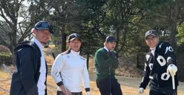 炭谷銀仁朗、ゴルフラウンドで「間違い探し」投稿が話題！