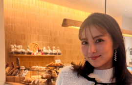 「春を呼び込む美しさ！」石川恋、華やか花柄コーデを披露