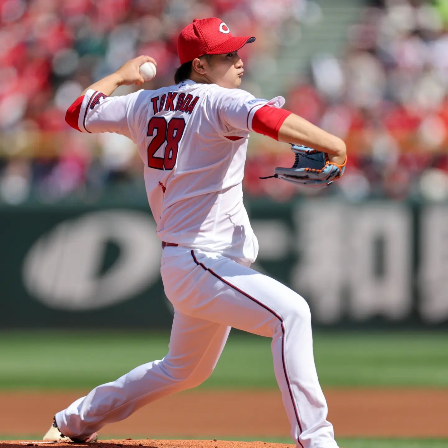 「今季初勝利！」カープの注目左腕がチームメイトに感謝のワケ👀