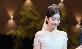 「まるでおとぎ話のプリンセス」DAHYUN、純白ドレス姿にファン歓喜！