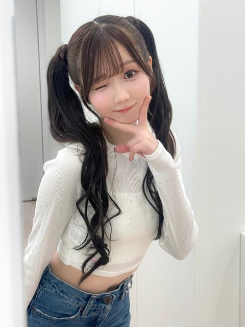 「可愛さ極致」イコラブ・大谷映美里の”シンプル”ツインテール姿にファン悶絶