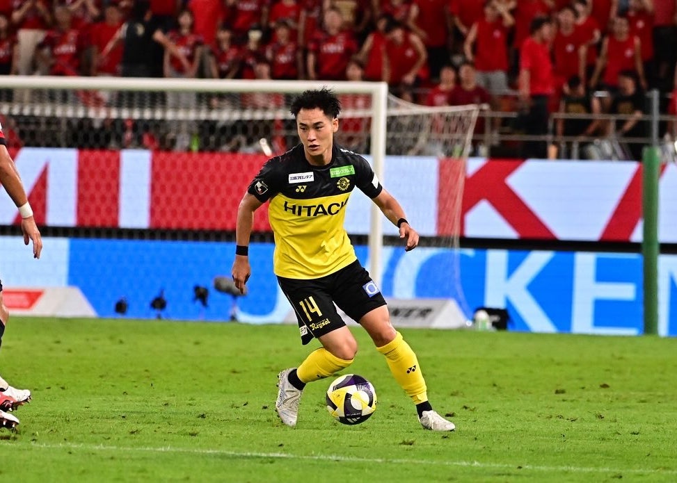 「プロ人生で一番悔しい」小屋松知哉、鹿島戦後の“涙の投稿”にサポーターから感動の声