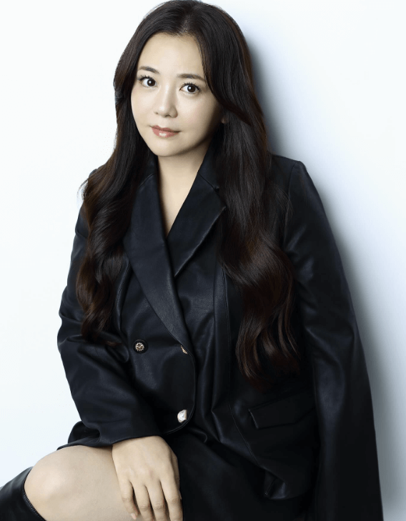 華原朋美、6年ぶりの全国ツアー「LOVE IS BEST」公式グッズ先行販売開始！