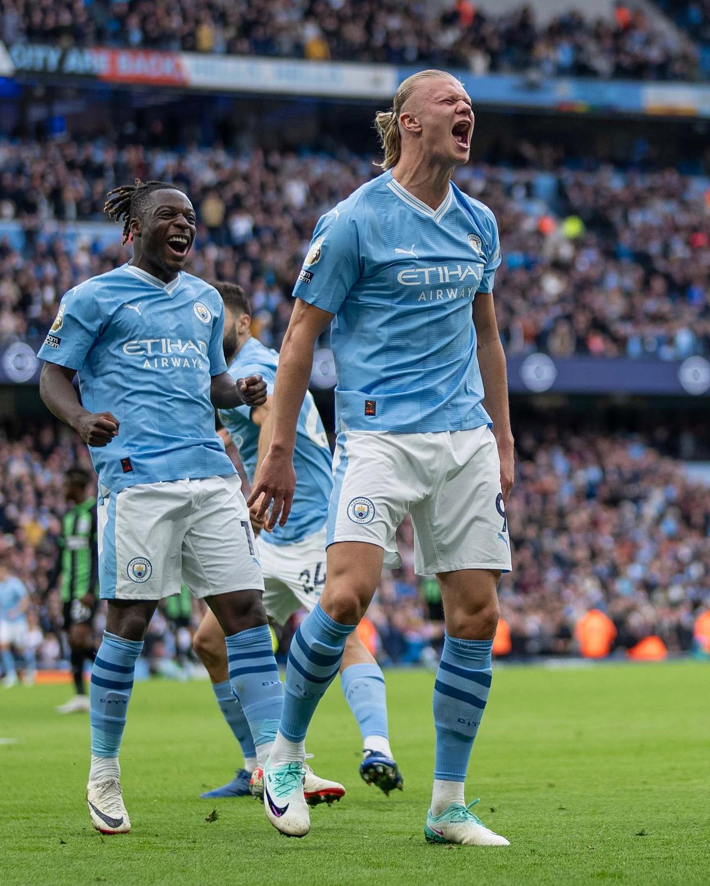 「クレイジーなゴールだ👑」ハーランドが三笘率いるブライトン相手に大雄たけび🐺