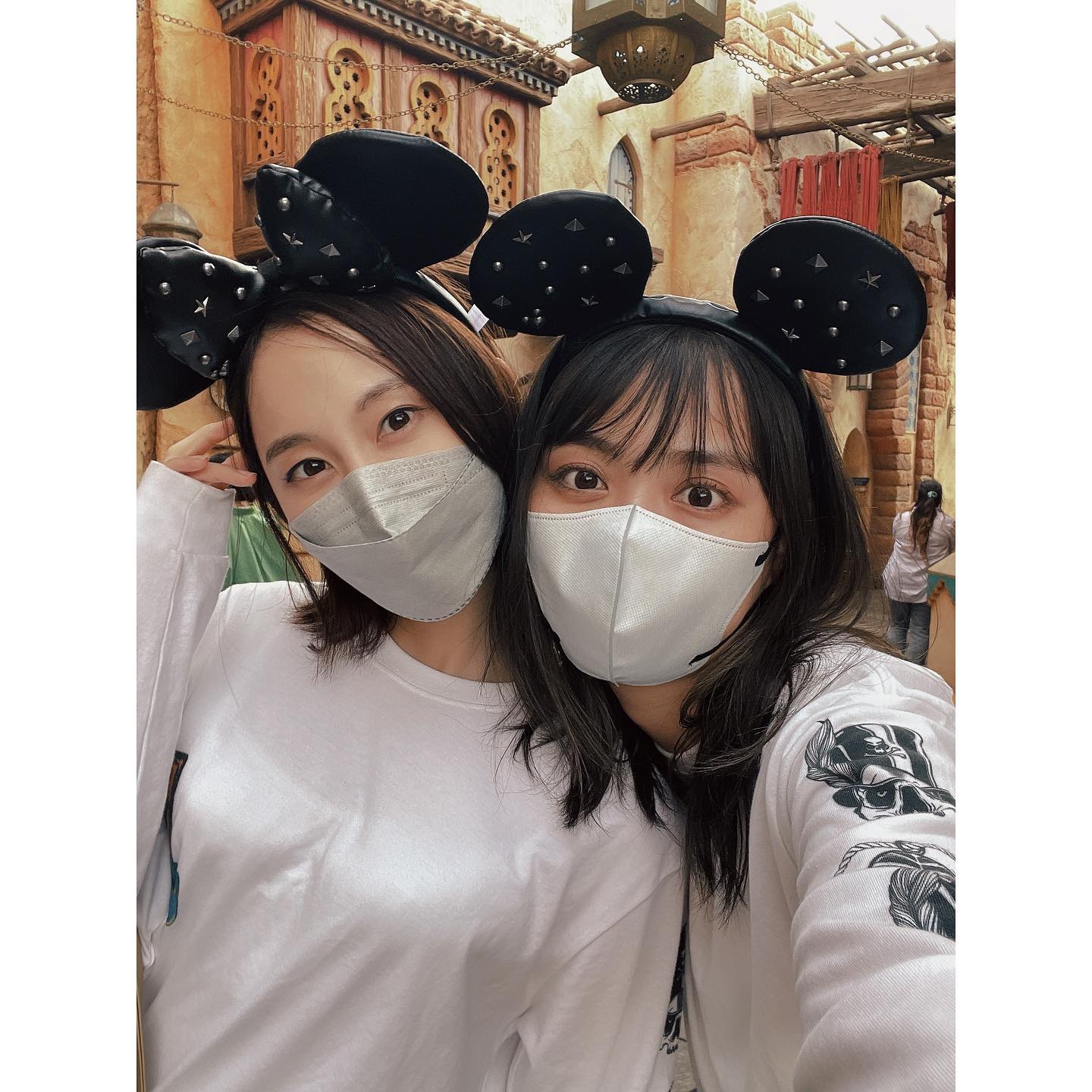 内田理央さん＆松井玲奈さんのペアルックディズニーにファン悶絶😍「可愛いが渋滞💕🥰」