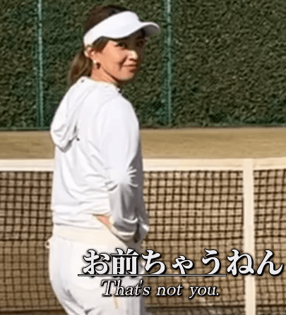 「お前ちゃうねん！」元プロテニス美女子、空中舞うジャンピング・ショットの”コントムービー”披露でファン大爆笑！