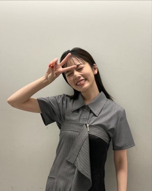 小芝風花 無邪気な満面笑顔のピース姿を公開！