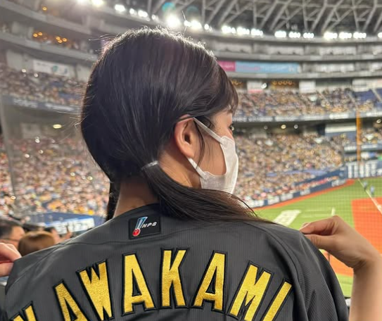 「夢がついに実現」NMB48・川上千尋、阪神戦前に“チューストライク”パフォーマンス披露！