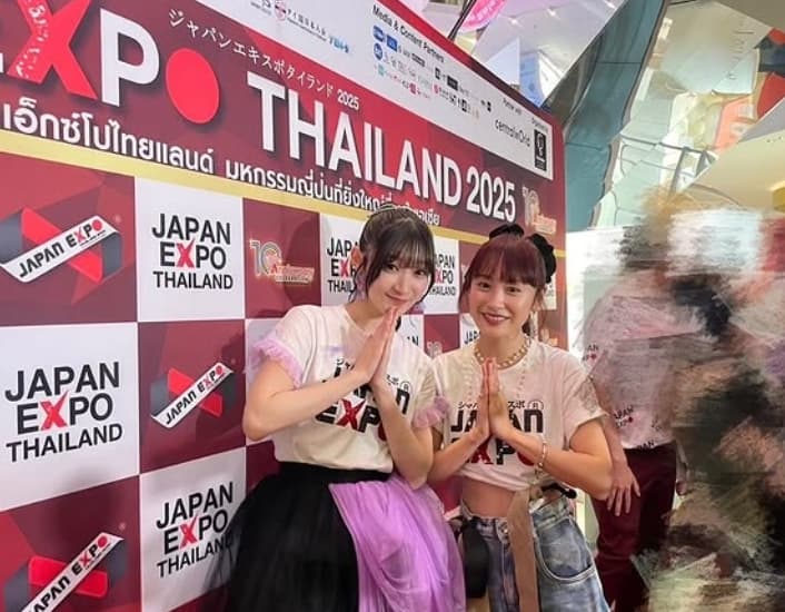 「2人で歌えたのが最高！」高橋愛のタイでの思い出ショットにファン歓喜