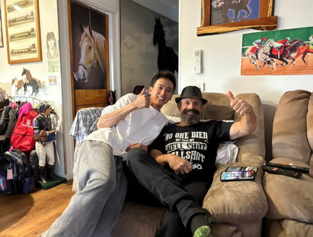 地方騎手の鴨宮祥行、オーストラリアの調教師に「別れ際ハグされて」と号泣？