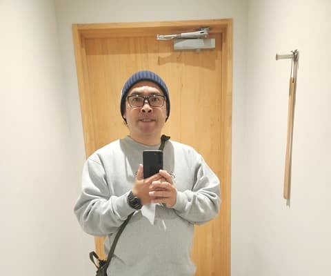 「店員さんがコカドさんなら…」ロッチ・中岡の試着室での投稿にファンから反響