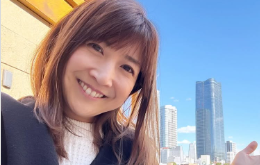 根本美緒、青空とともに爽やかスマイル！「東京は曇りでも来週は暖かく」