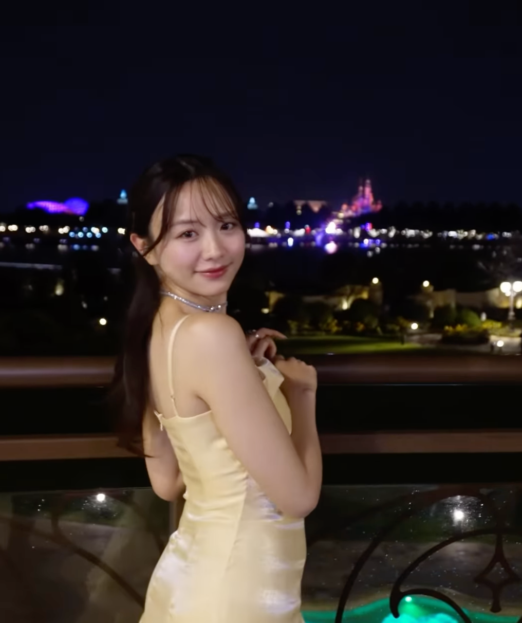 森香澄、上海ディズニーランドで美味しい食事を堪能！可愛すぎる食事シーン