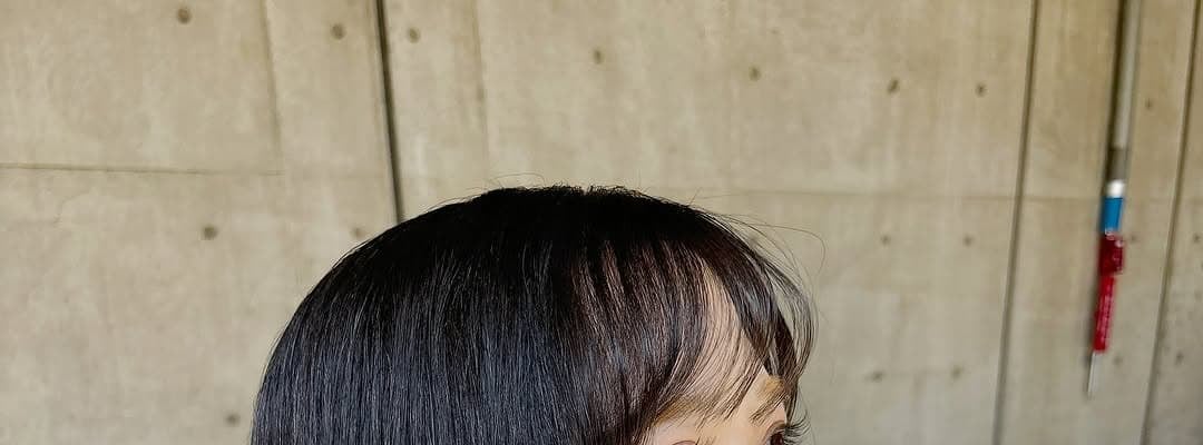 小栗有以、綺麗な髪の秘密は〇〇。握手会でのショットを公開！