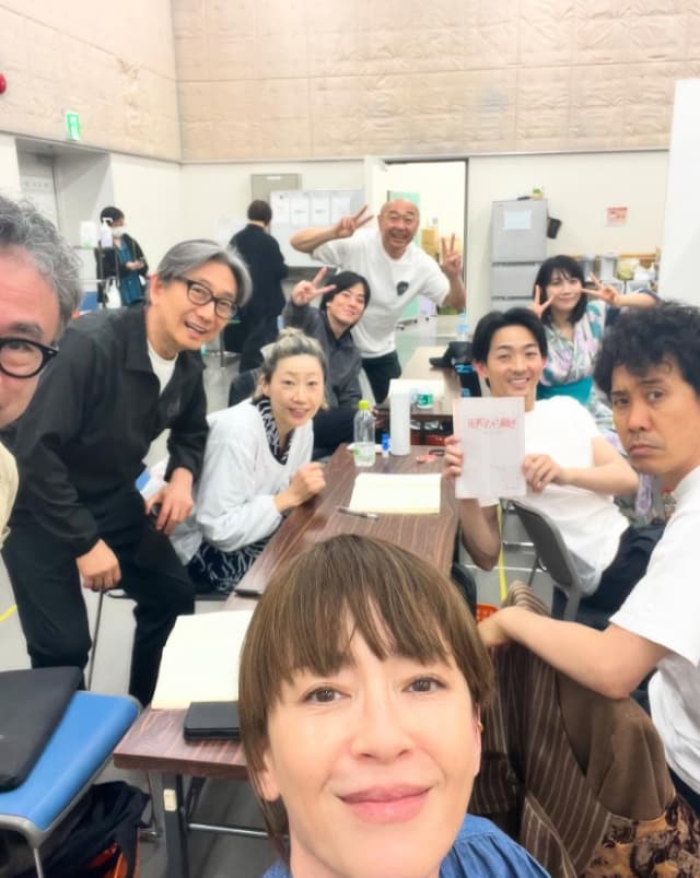 宮沢りえが最新ショットを披露「絶賛お稽古中です」