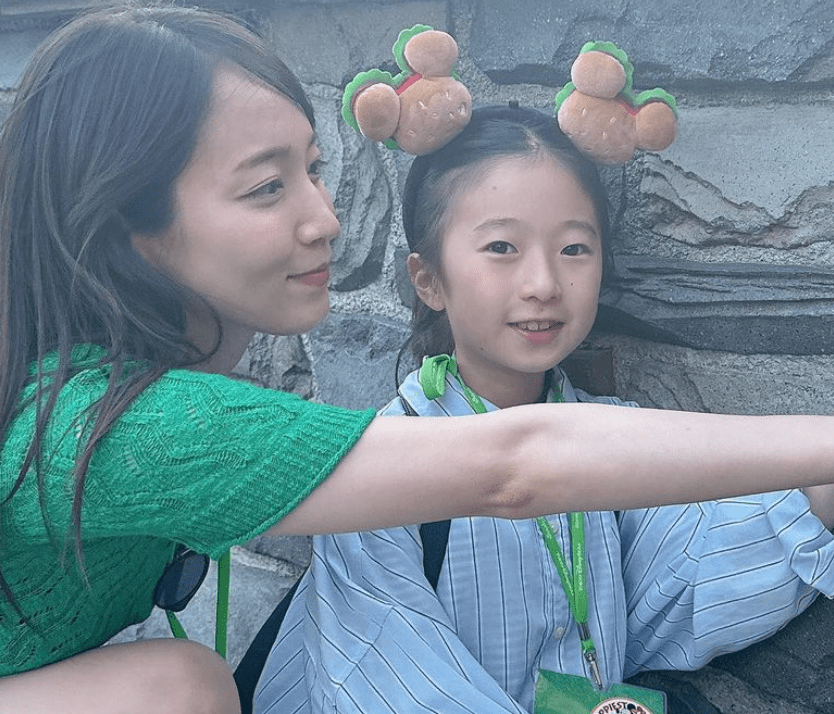 吉岡里帆が姉妹で話題のディズニー新エリアを満喫⁉︎