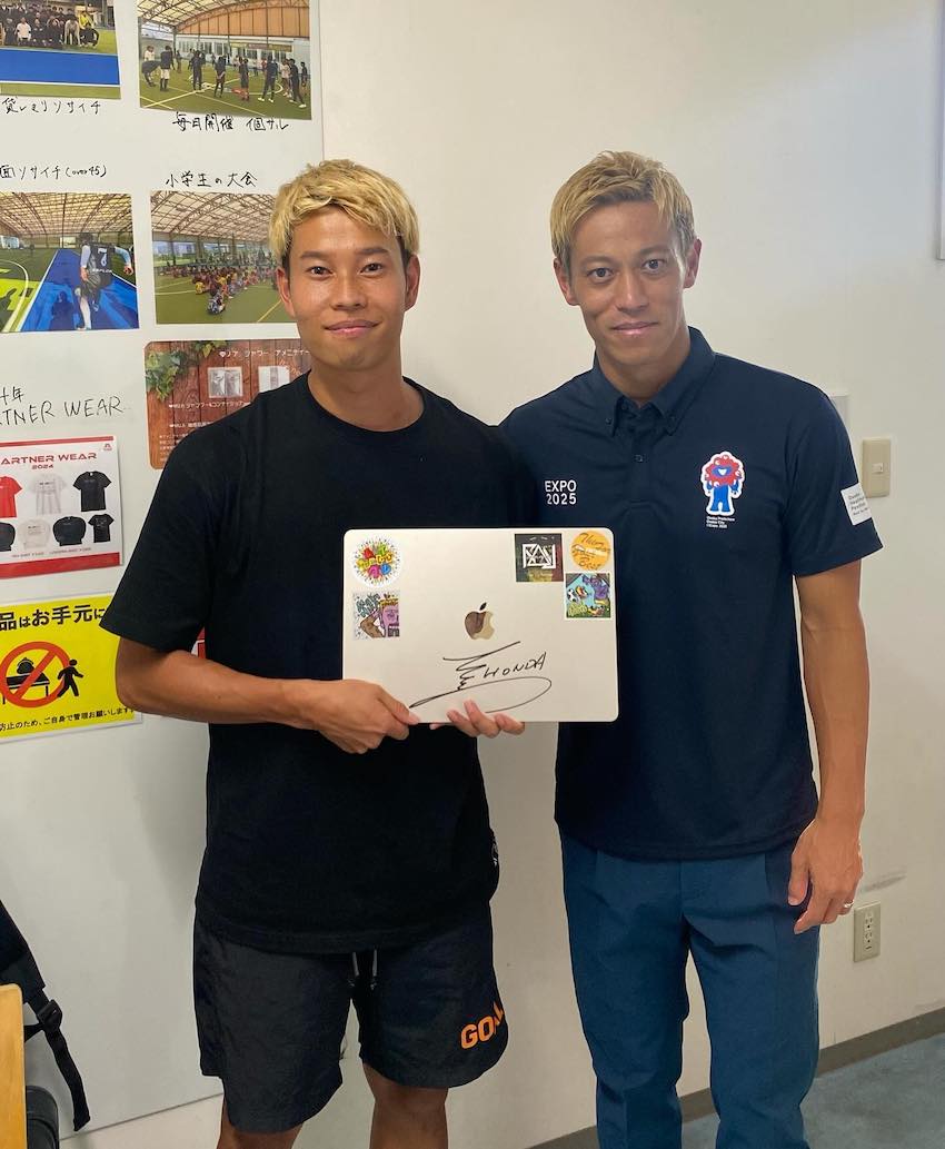 神様にまた会えた...あの人気youtuberが2shotを公開！