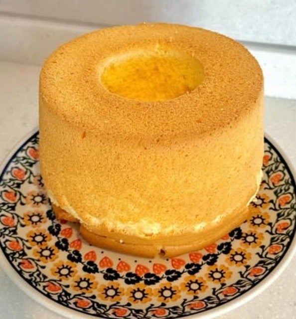 小倉優子が手作りシフォンケーキを披露！