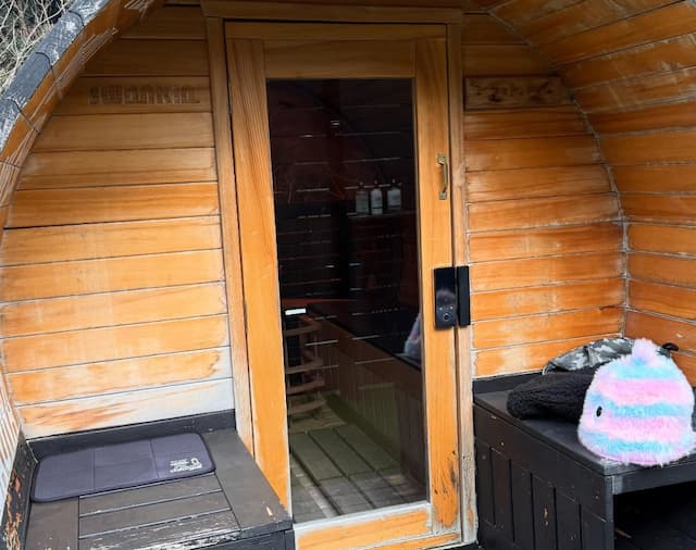 NON STYLE井上がプライベートヴィラを訪問！「至れり尽くせりの最高の場所でした。」