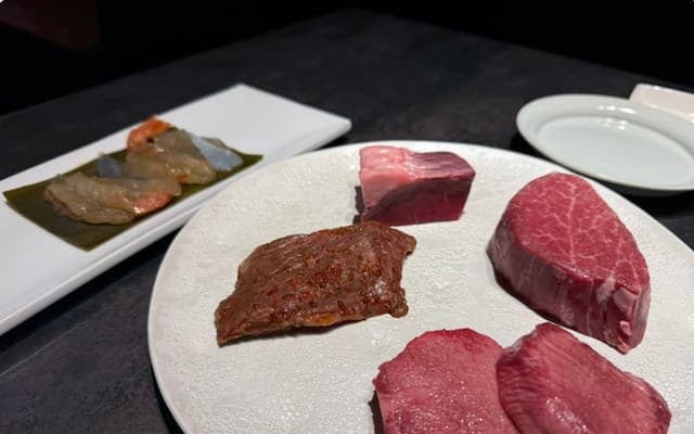 「昨日食うたええ肉」お笑い芸人・エハラマサヒロがいい肉を食す