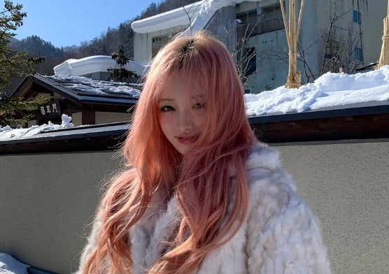 「札幌来てたの!?」「会いたかった」IVE・リズ、冬の北海道を満喫　オフショット公開