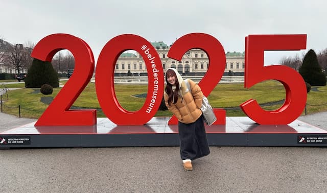 ももクロ・佐々木彩夏が海外へ！？オフショットにコメント殺到