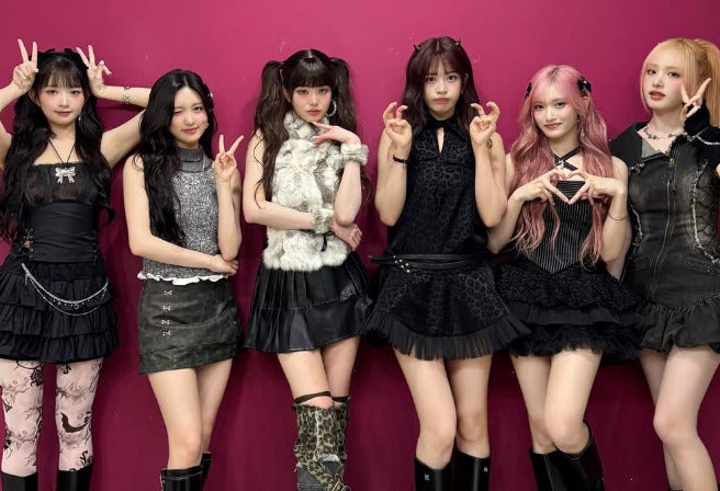 「みんな可愛すぎる」「スタイル神」IVE、全員集合ショットにファン驚愕