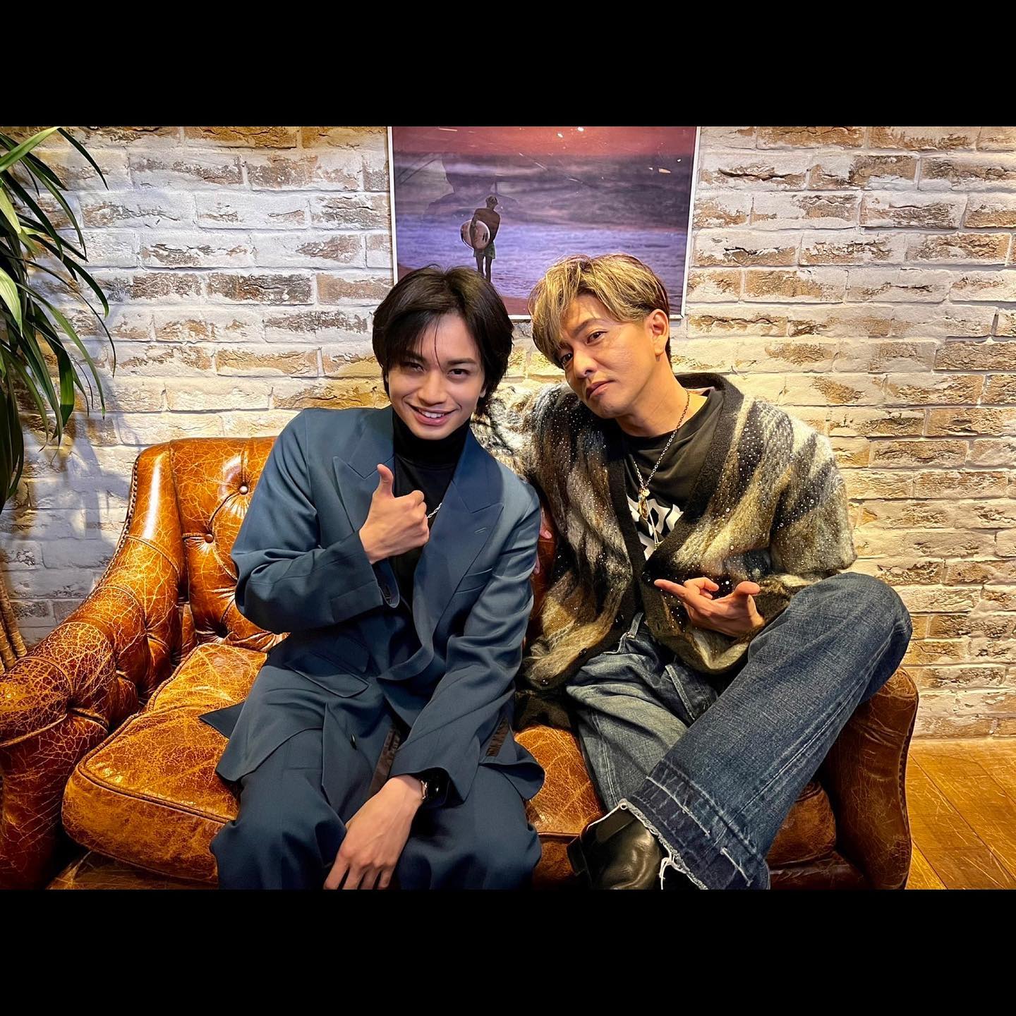 木村拓哉、後輩・中島健人との最強2ショットが33万いいねの大反響 !「ケンティー、セクシーサンキュー」