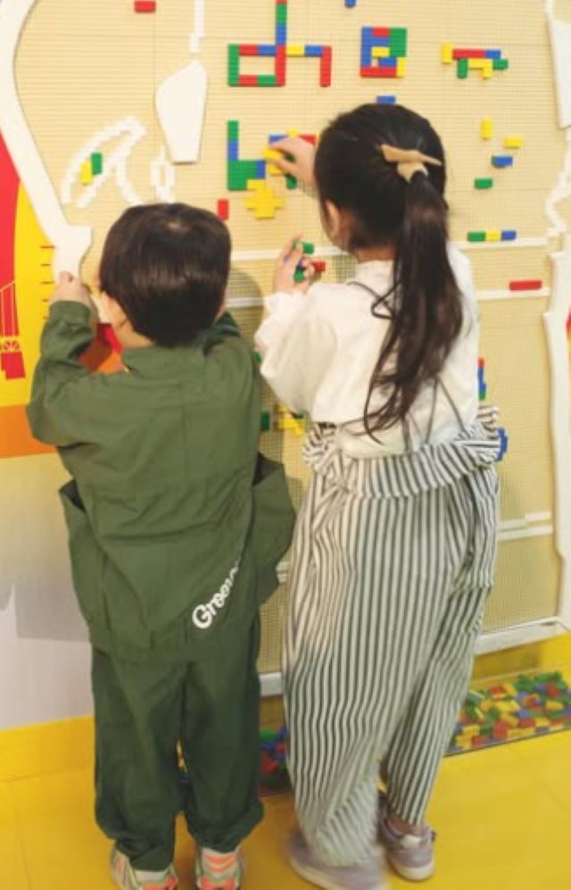 憧れのママ！フリーアナウンサー・吉田明世が子供たちと過ごす様子を公開