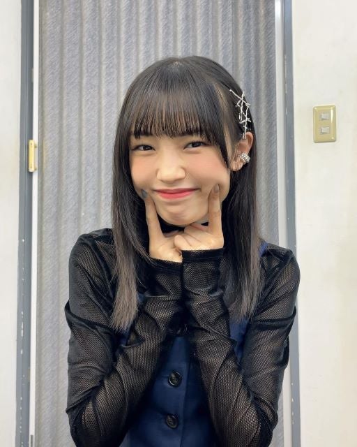 モー娘。山﨑愛生「NEWアー写」オフショが可愛すぎると話題！