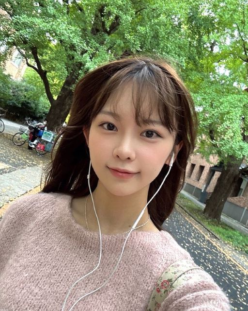 ミス東大アナ・田中裕理、"東大キャンパスで自撮り"ショット公開！自然体笑顔にファンキュンキュン！