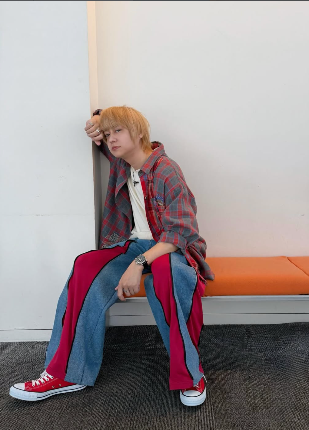 八乙女光「ヒルナンデス！」出演コーデ披露　遊び心全開のチェックスタイル