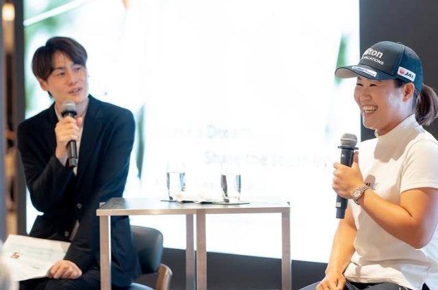 上重聡、プロゴルファー・畑岡奈紗とのトークショーで和やかな時間を演出