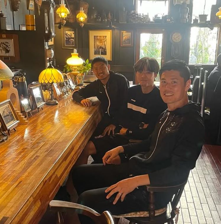 元日本代表守護神がキャンプのオフを満喫