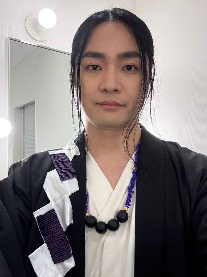 「良いロン毛締めになりました」声優・福山潤　朗読劇公演終了をお知らせ！ロングヘアが似合いすぎると話題に！