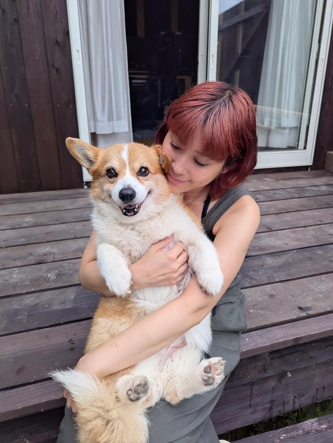 「裏の顔、ワルッ」人気タレント〇〇の“豹変ショット”にざわつく声殺到！